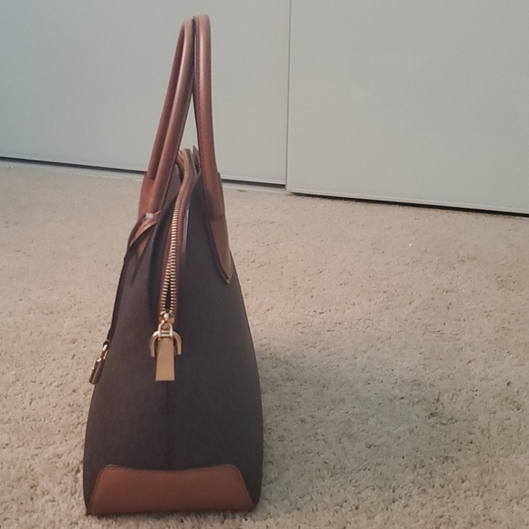 Michael Kors satchel - Picture 4 of 7